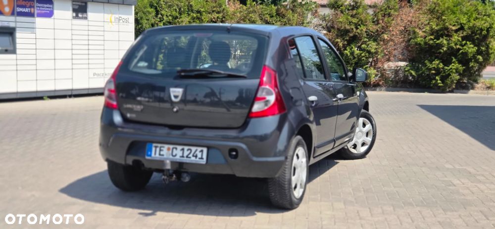 Dacia Sandero 1.2 16V Laureate - 12