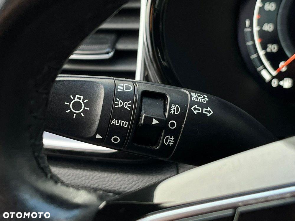 Kia XCeed 1.6 CRDi (48V Mild-Hybrid) SPIRIT - 24