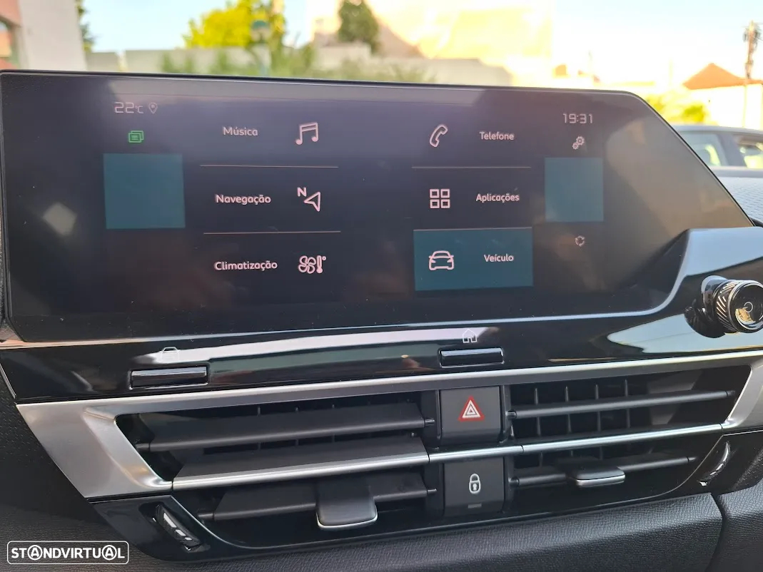 Citroën C4 PureTech 130 Stop&Start EAT8 SHINE - 15
