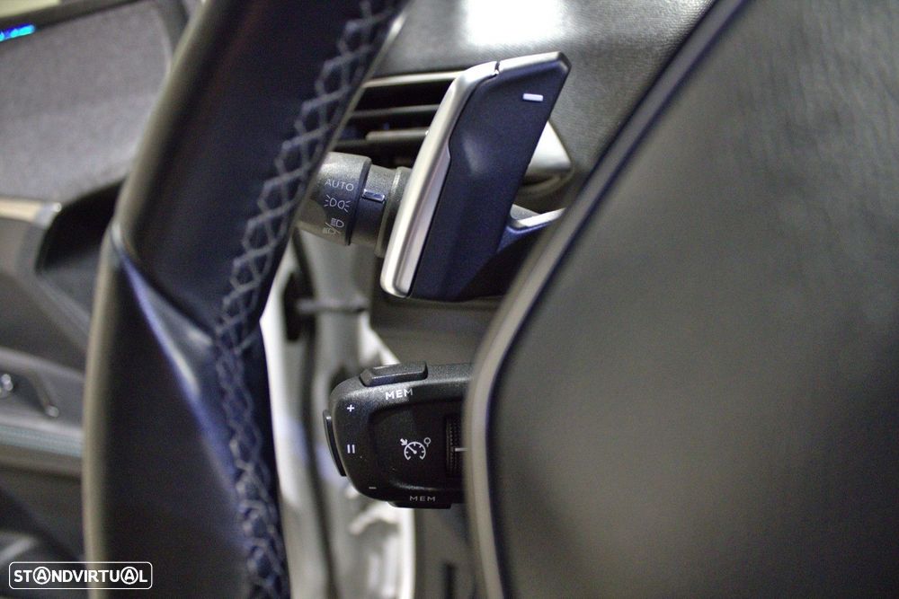 Peugeot 5008 1.5 BlueHDi Allure Pack EAT8 - 25