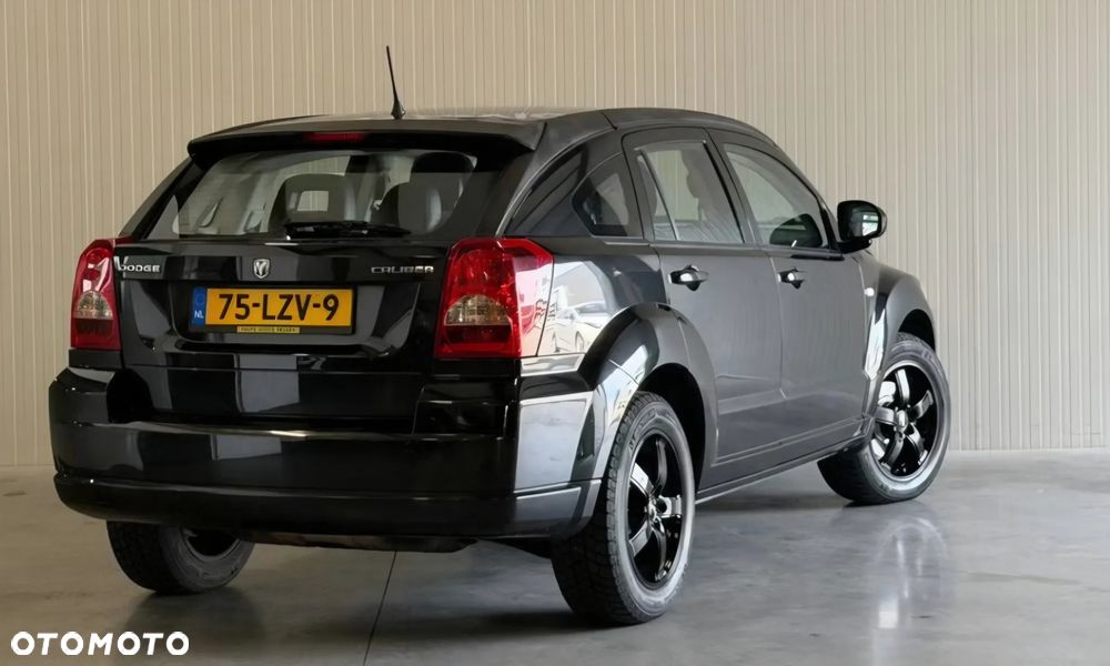 Dodge Caliber - 35