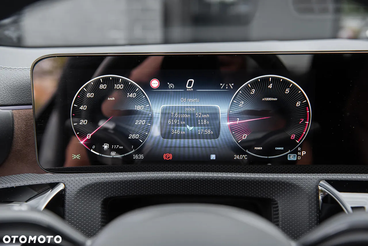 Mercedes-Benz CLA 220 4-Matic AMG Line 7G-DCT - 21