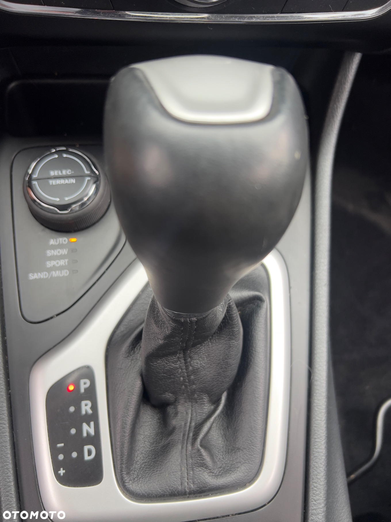 Jeep Cherokee 3.2 V6 Active Drive I Limited - 8
