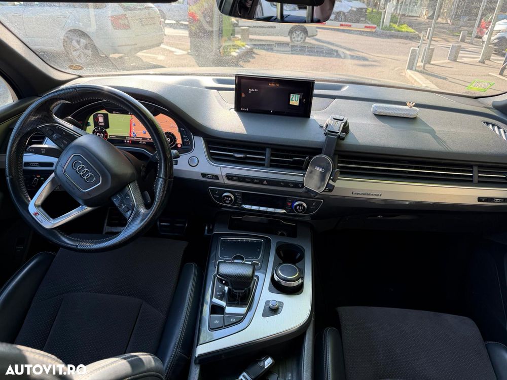 Audi Q7 - 10
