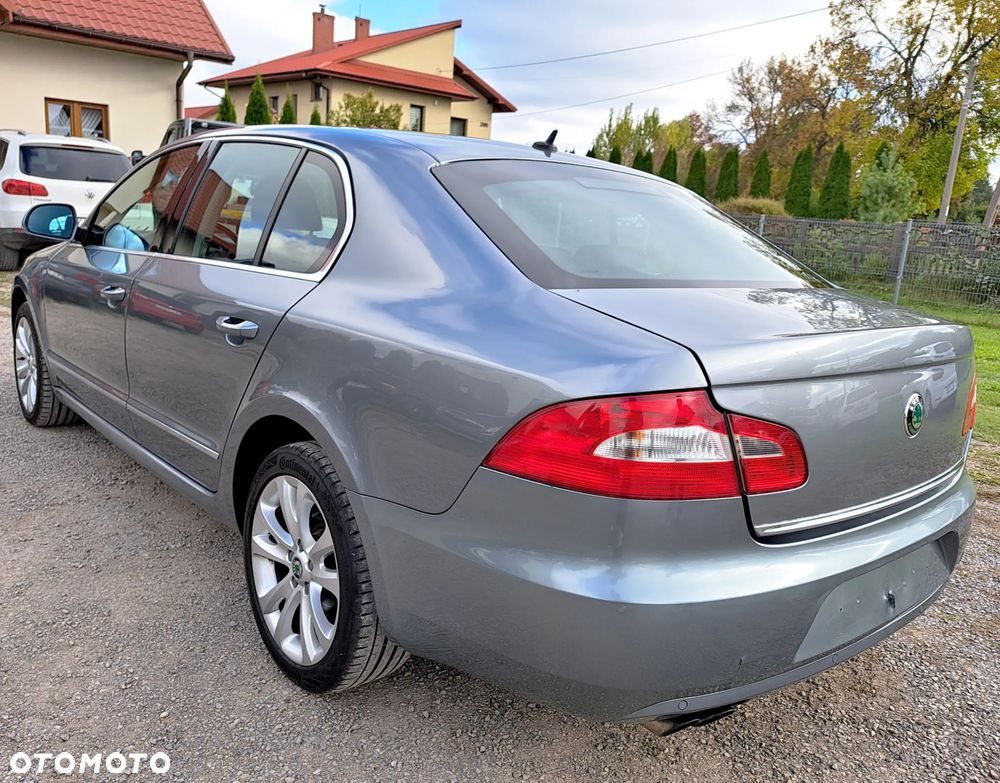 Skoda Superb 2.0 TDI Elegance - 21