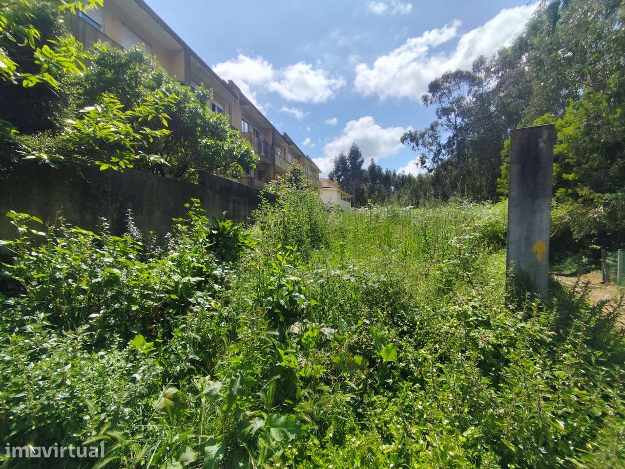 Terreno para Construção de uma ou duas Moradias, localizado perto do c - Grande imagem: 2/10