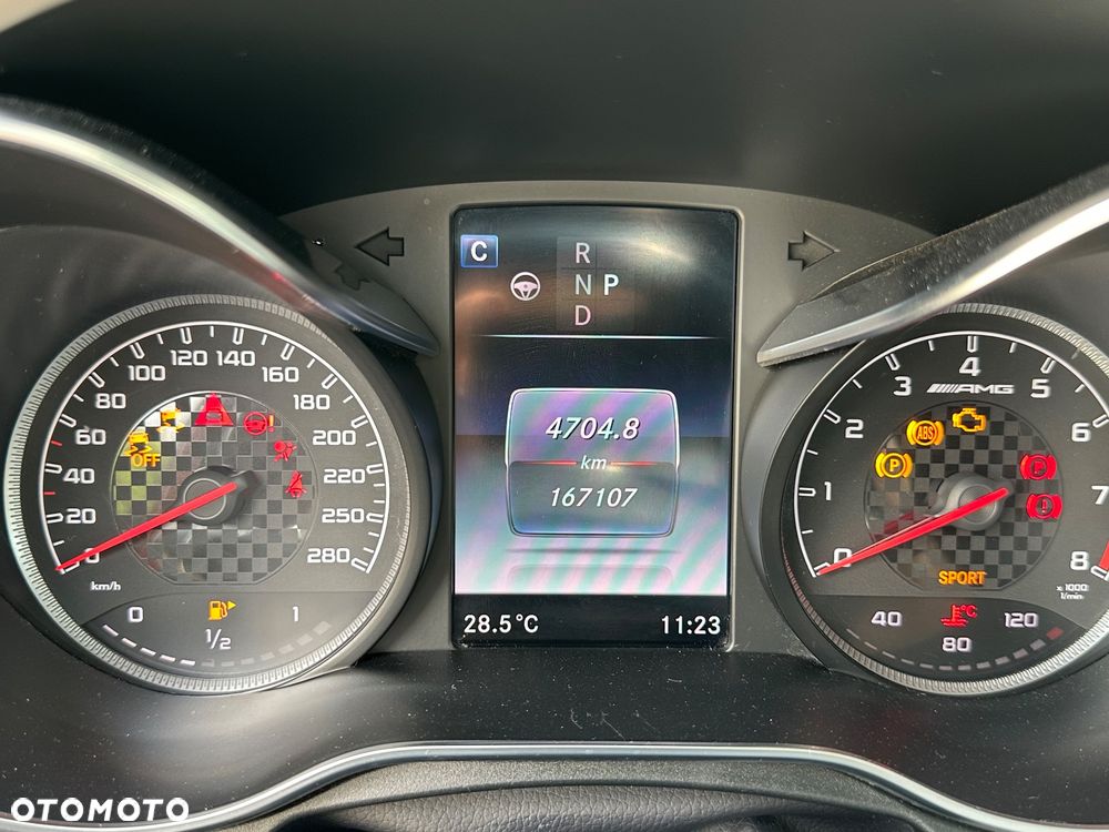Mercedes-Benz GLC - 39
