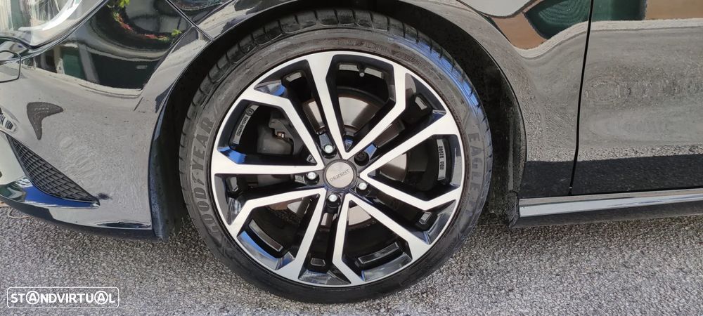 Mercedes-Benz CLA 220 CDI 7G-DCT - 10