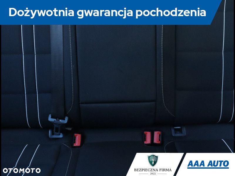 Volkswagen Jetta - 12