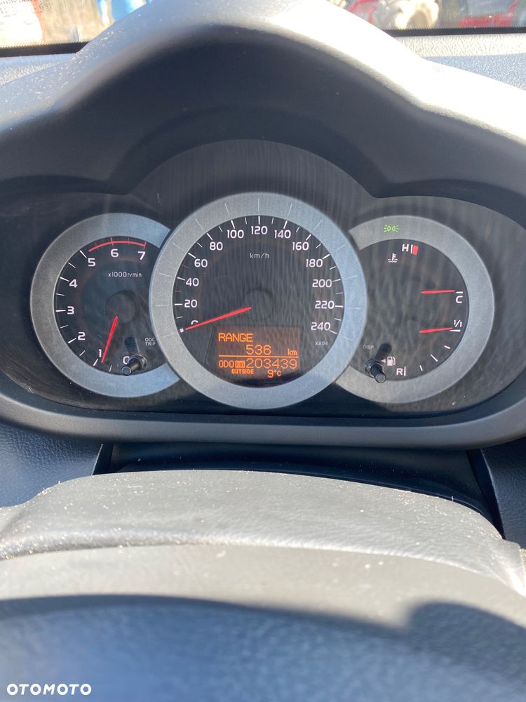 Toyota RAV4 2.2 D-CAT X Platinium - 16