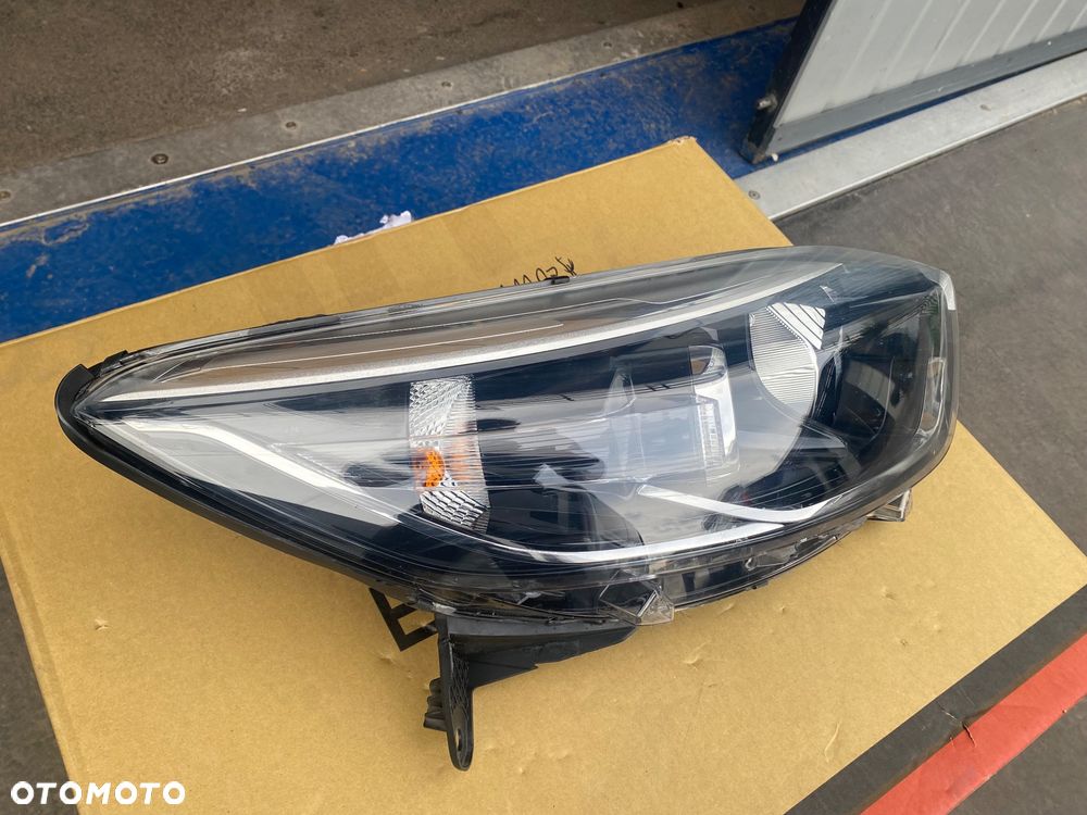 RENAULT Captur 1 I  13-19r kompletna LAMPA PRZEDNIA PRAWA REFLEKTOR PRAWY PRZÓD soczewka EUROPA  260102734R Wwa - 4