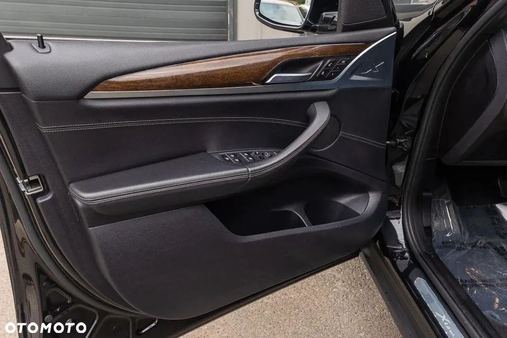 BMW X3 xDrive30i M Sport - 12