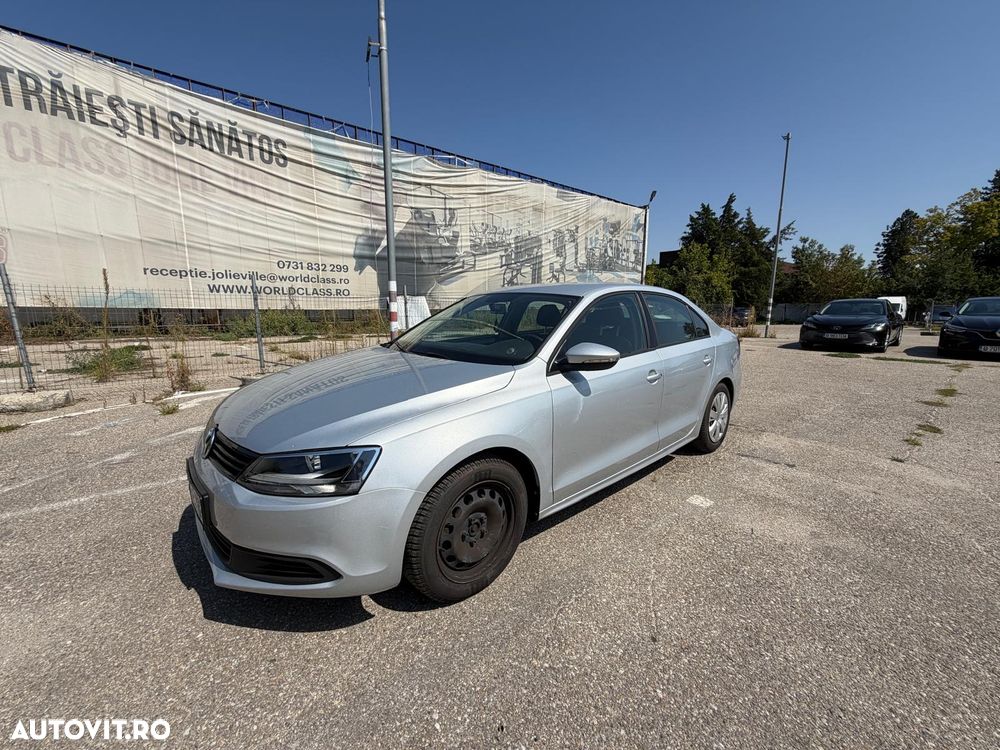 Volkswagen Jetta 1.6 TDI DPF Comfortline - 12
