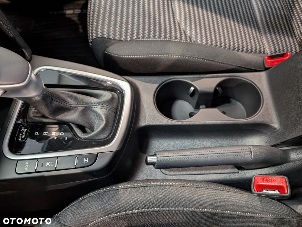 Kia XCeed 1.6 T-GDI M DCT - 23