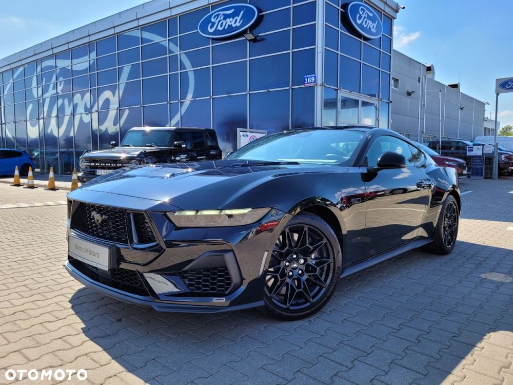 Ford Mustang - 2