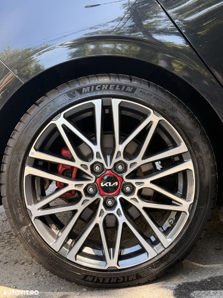 Kia Ceed 1.6 T-GDI 7DCT GT - 38