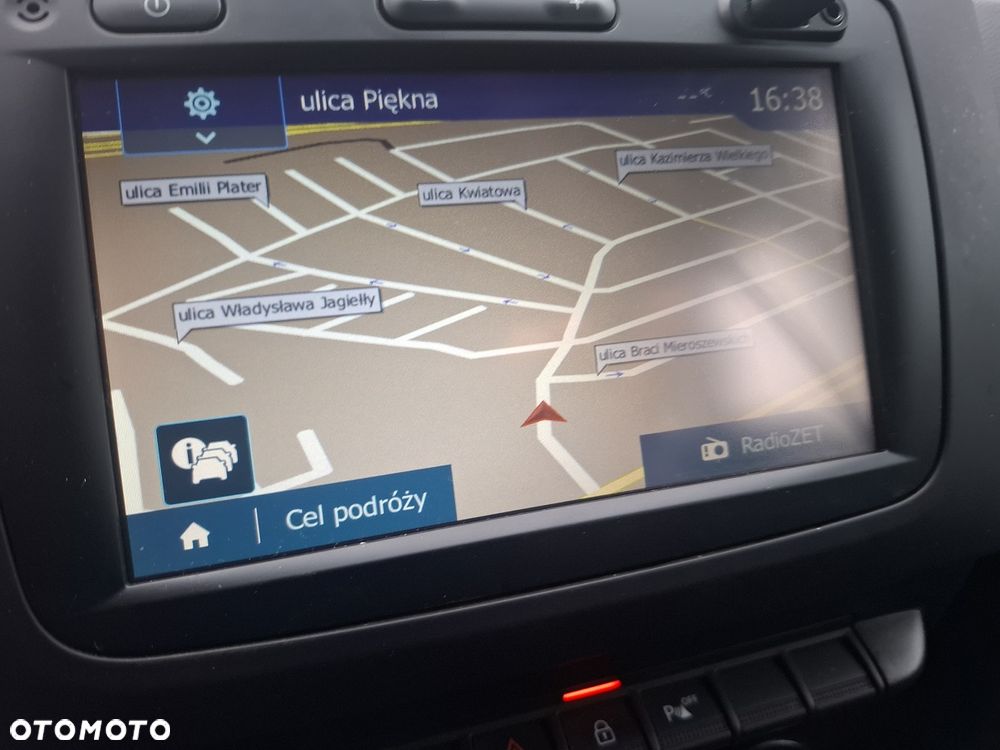 Dacia Duster 1.6 SCe Urban Explorer S&S - 8