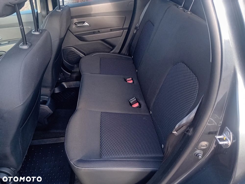 Dacia Duster 1.6 SCe Prestige - 19