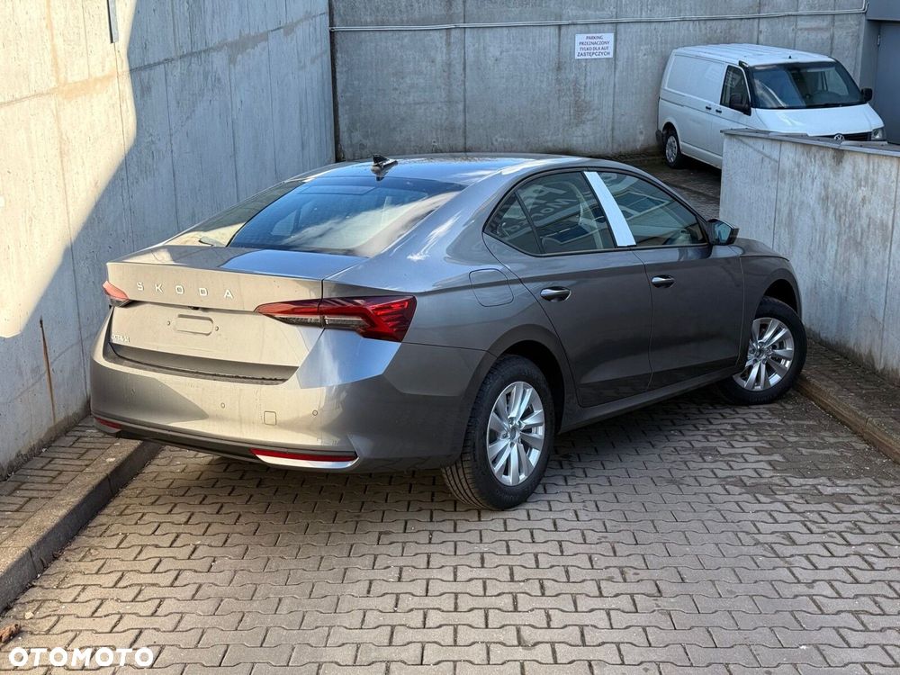 Skoda Octavia 1.5 TSI mHEV Drive Essence DSG - 8