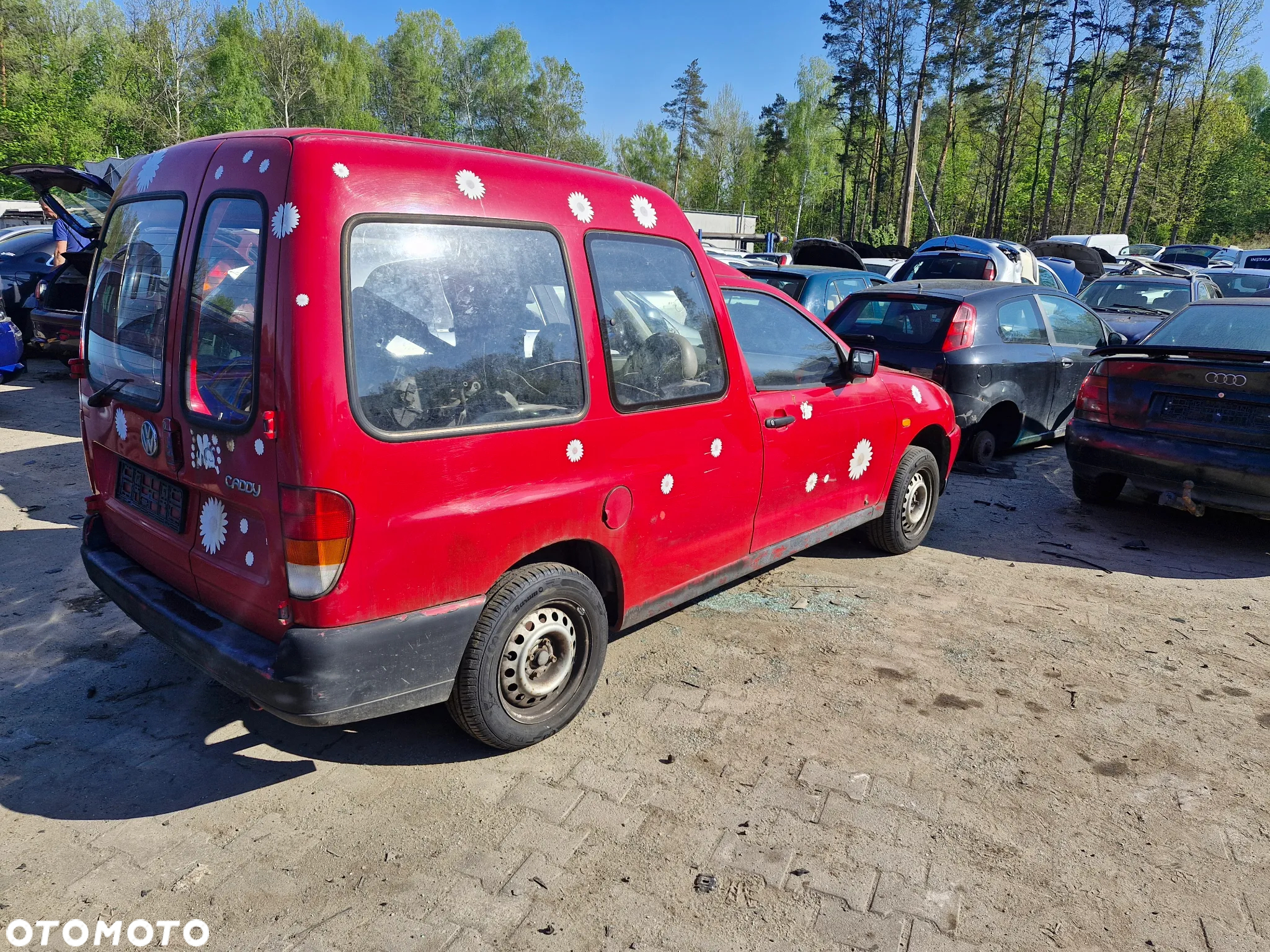 VW Caddy 1.4  maska zderzak drzwi szyby lusterka belka fotel inne demontaż - 6