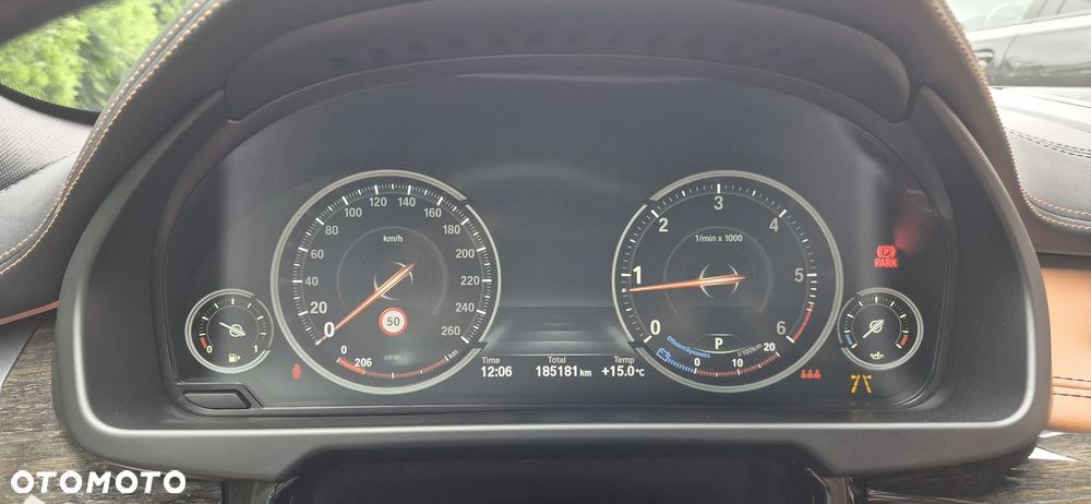 BMW X6 xDrive40d - 16