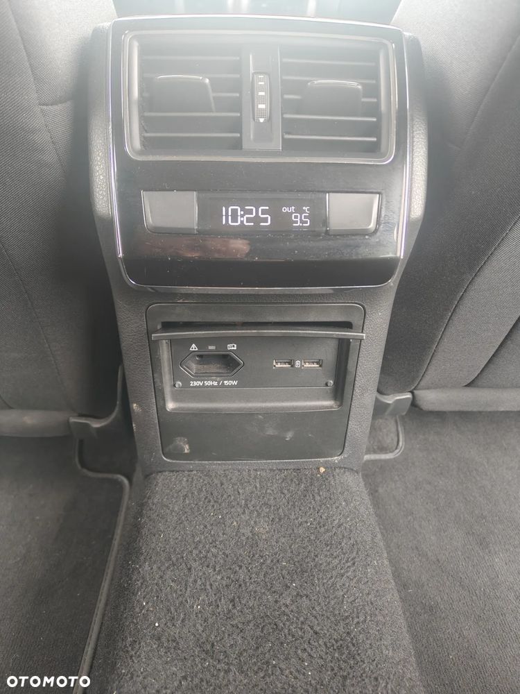 Skoda Superb 2.0 TDI SCR Style DSG - 11