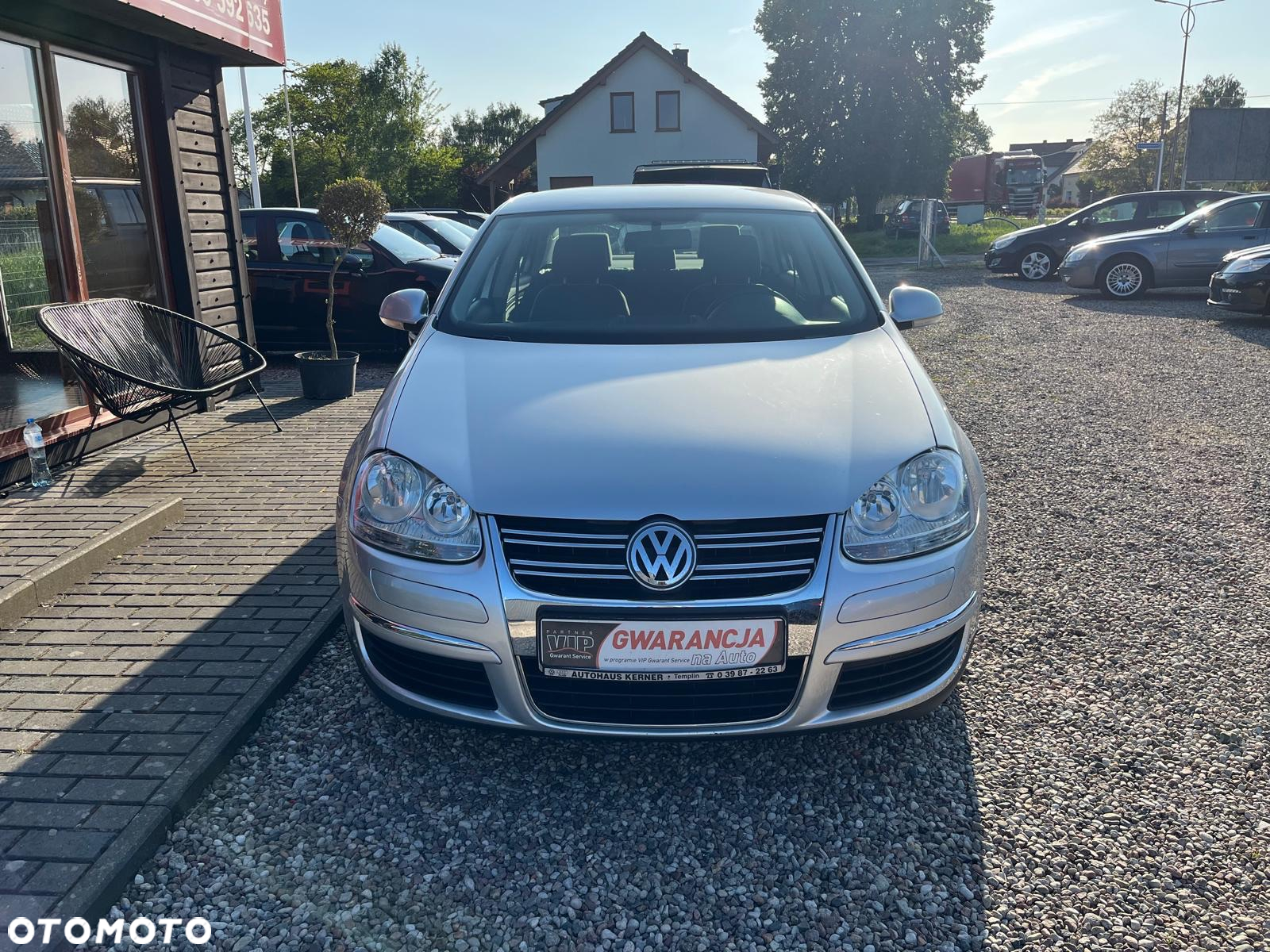 Volkswagen Jetta 1.6 Comfortline - 3