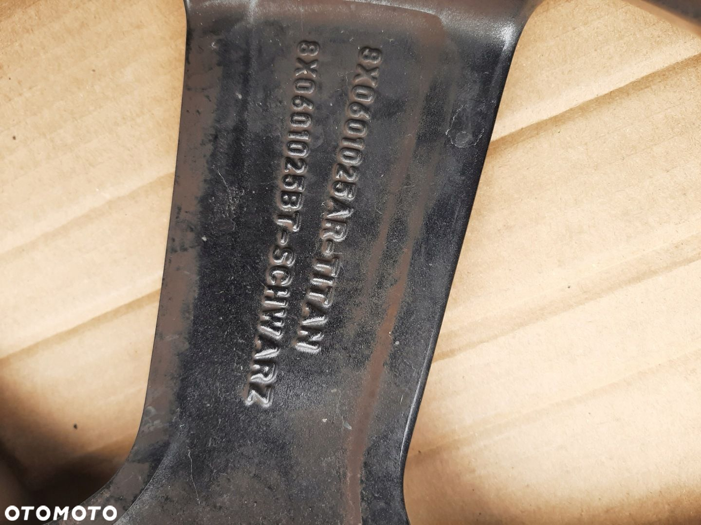 FELGA ALUMINIOWA 18 ET39,5 AUDI A1 8X0601025AR Rotor - 9