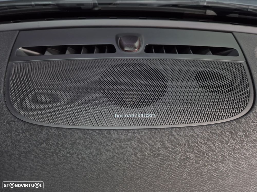 Volvo XC 40 2.0 D3 Momentum Plus - 27