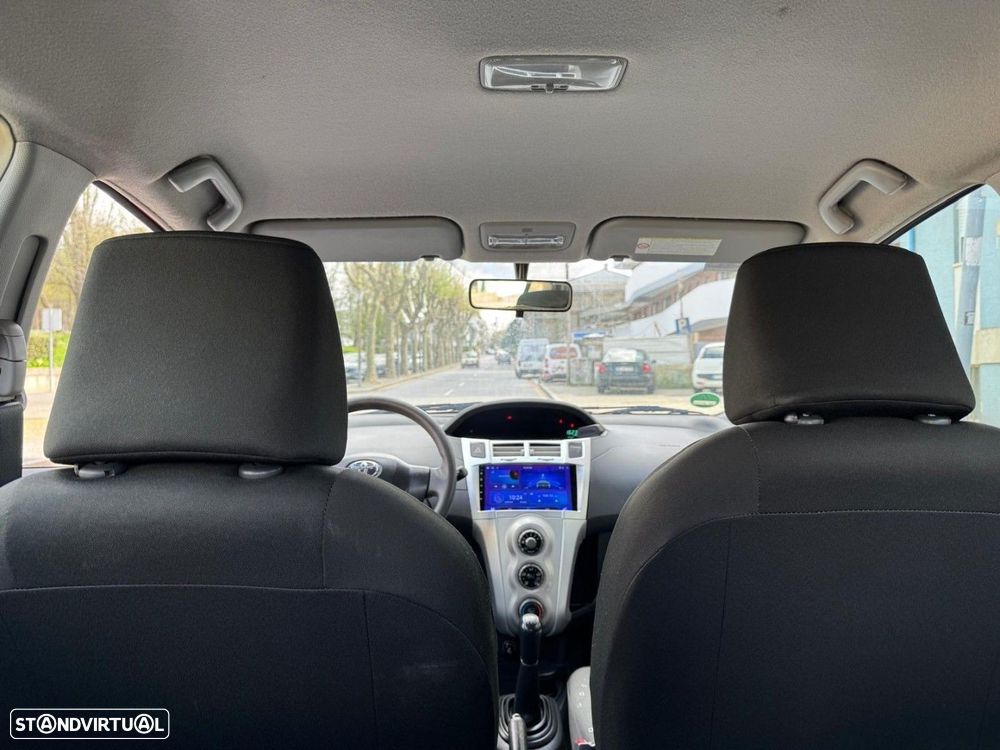 Toyota Yaris 1.4 D-4D AC - 10