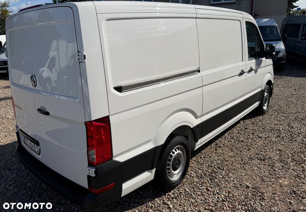 Volkswagen CRAFTER VAN VAT-1 z ZABUDOWĄ SERWISOWĄ WARSZTAT StoreVAN Półki, Szuflady, Kuwety na drobne przedmioty, Masaż fotela kierowcy, Fotel pneumatyczny terapeutyczny pilot ergoActive, Podgrzewana szyba, Kierownica wielofunkcyjna, Tempomat, Ogr. prędkości, Minibar, Fabrycne parktroniki przód i tył, DMC:3500kg, Homologacja haka 3000kg! Duża ładowność 1315kg Model L2H1 Paka dł. 3450mm - 33