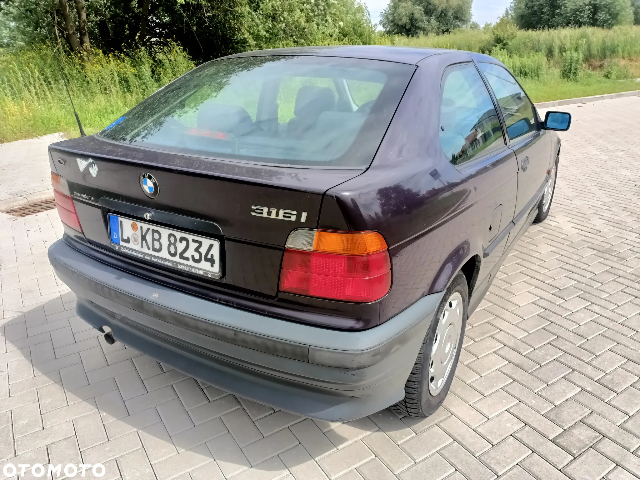 BMW Seria 3 316i - 11