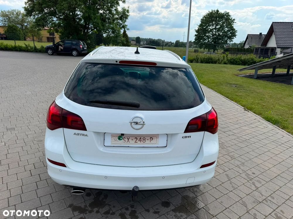 Opel Astra 2.0 CDTI Cosmo - 14