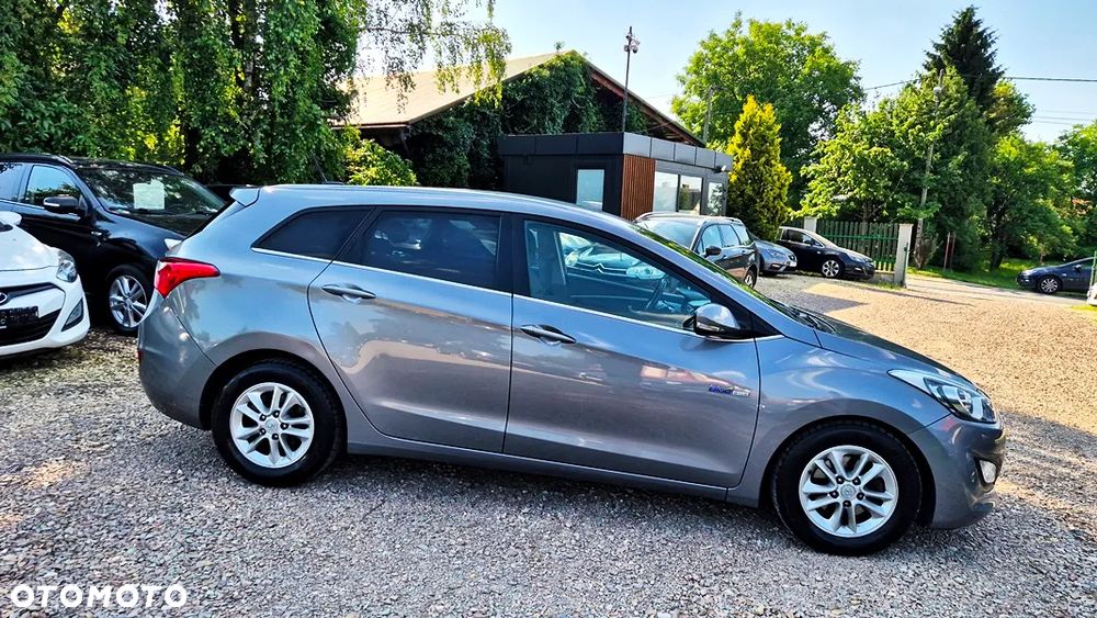 Hyundai i30 1.6 GDI Premium - 10
