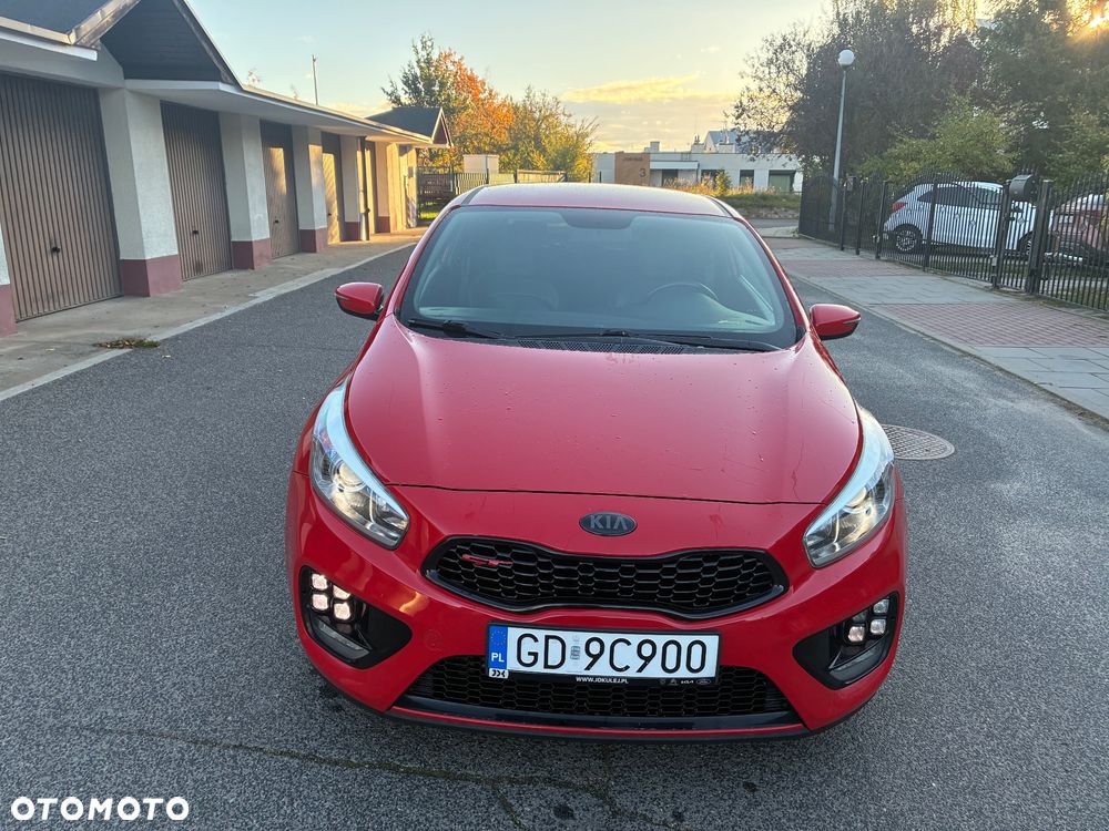 Kia Ceed 1.6 T-GDI GT L - 11