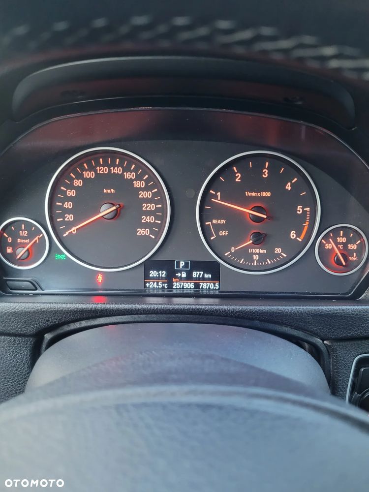 BMW Seria 3 325d - 8