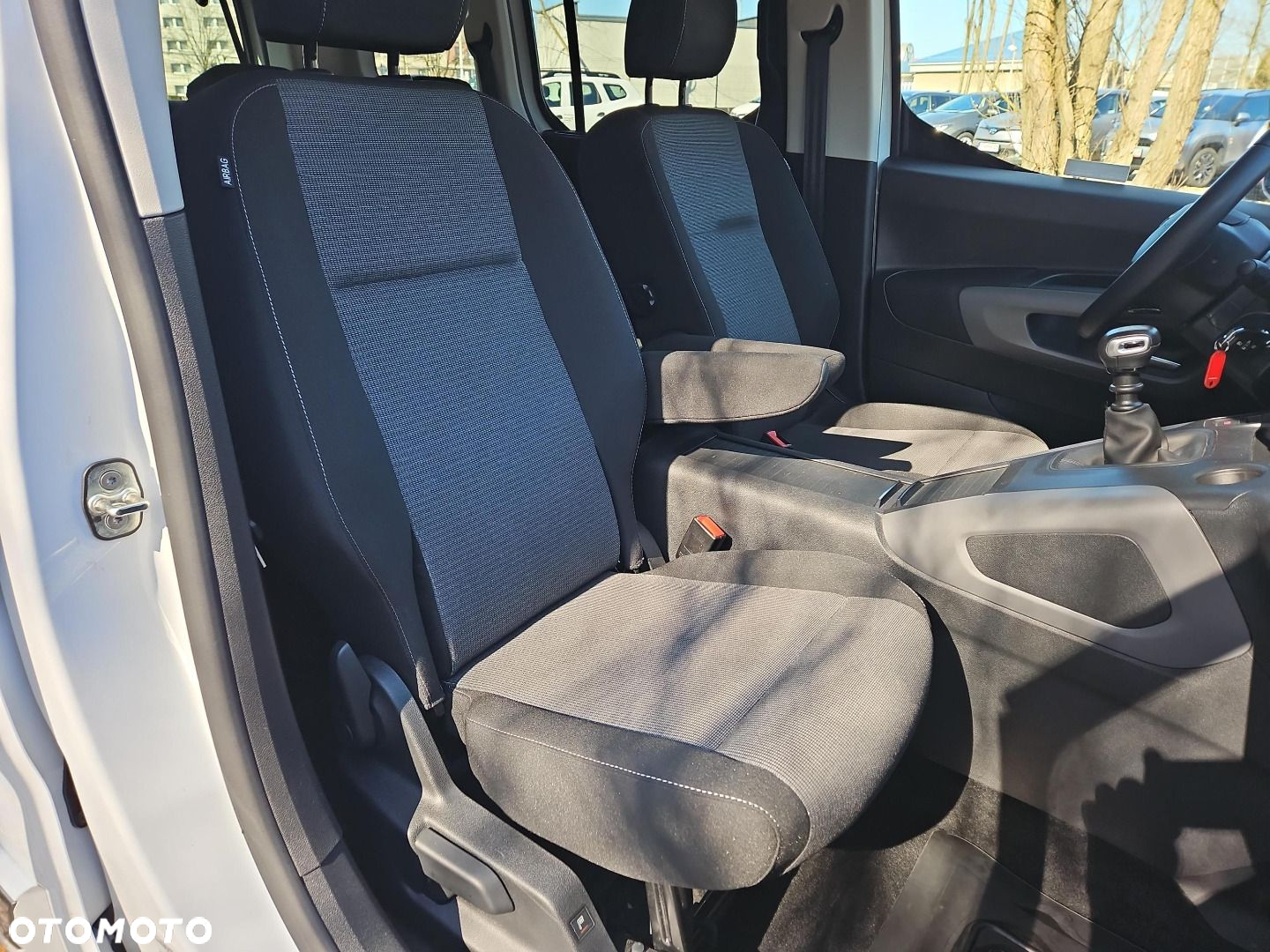 Toyota Proace City Verso 1.2 D-4T Family - 19