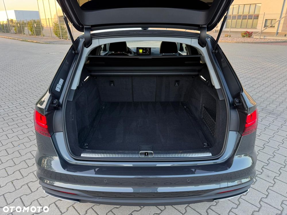 Audi A4 Avant 35 TDI mHEV S tronic - 37