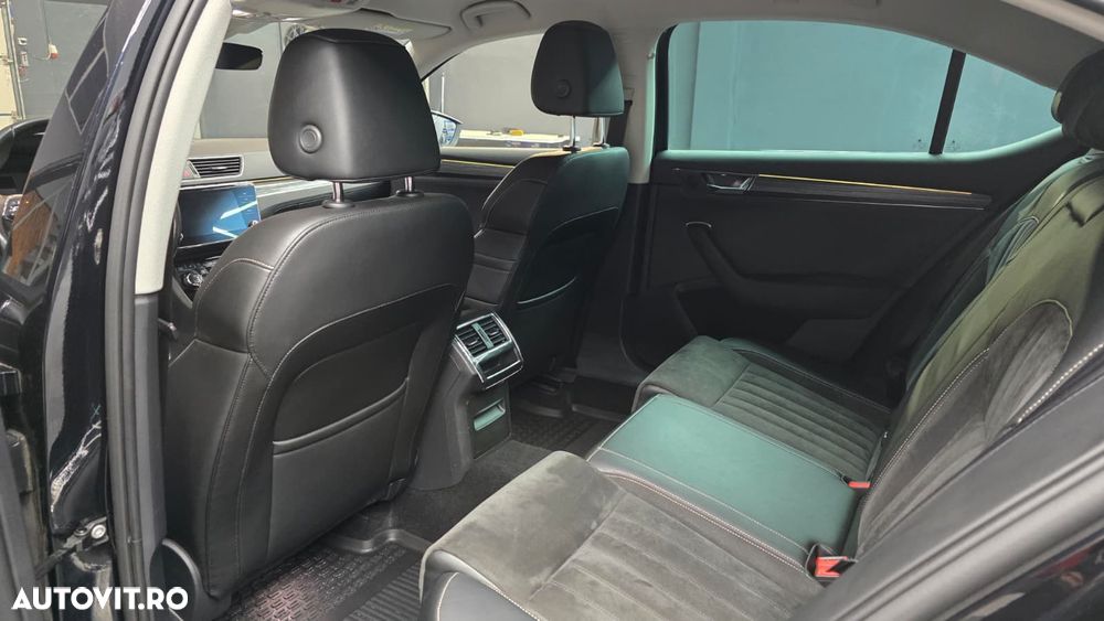 Skoda Superb 2.0 TDI DSG Premium Edition - 9