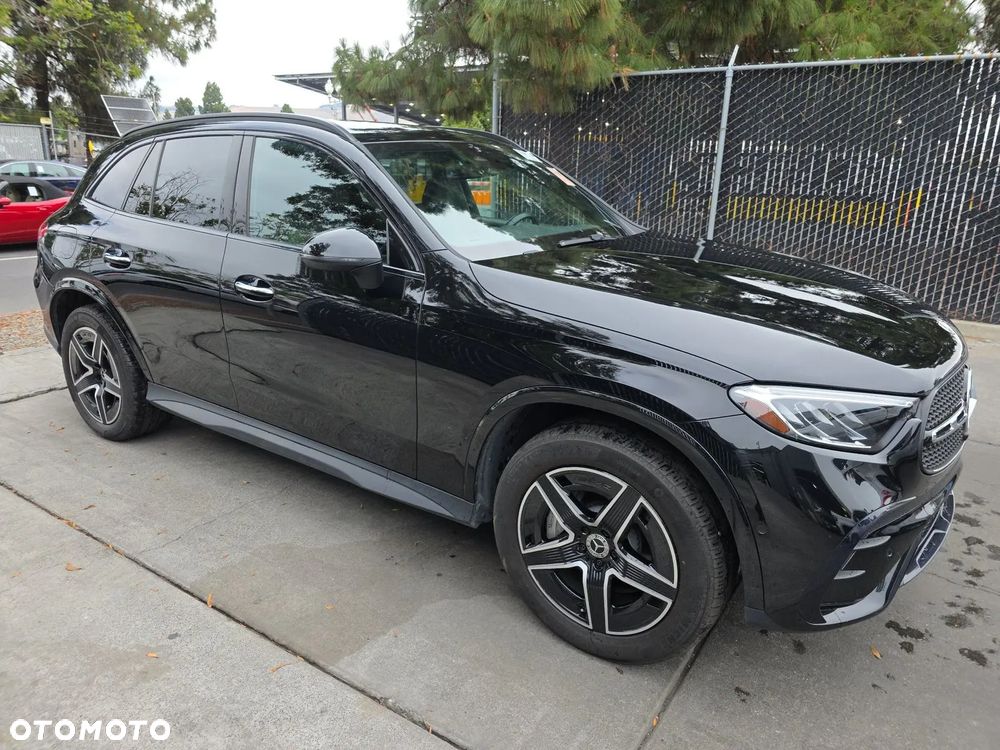 Mercedes-Benz GLC 300 4Matic 9G-TRONIC Edition AMG Line - 3