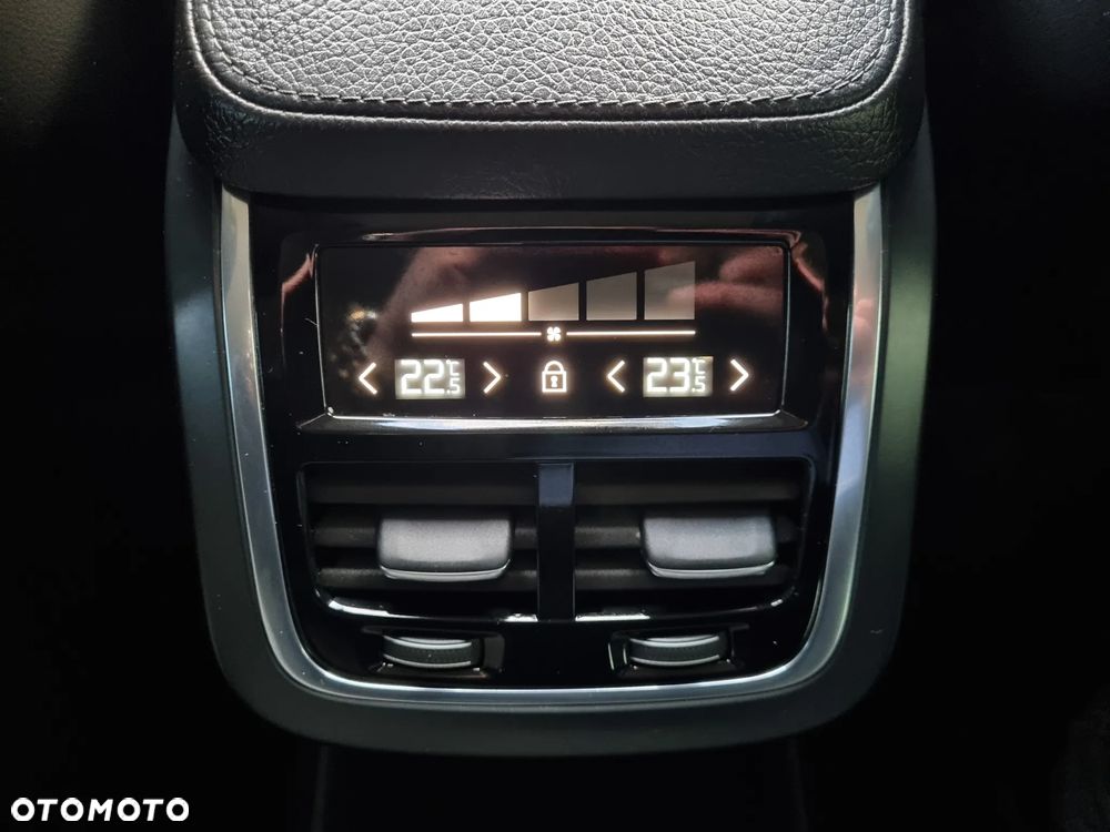 Volvo V90 D4 Geartronic Inscription - 34