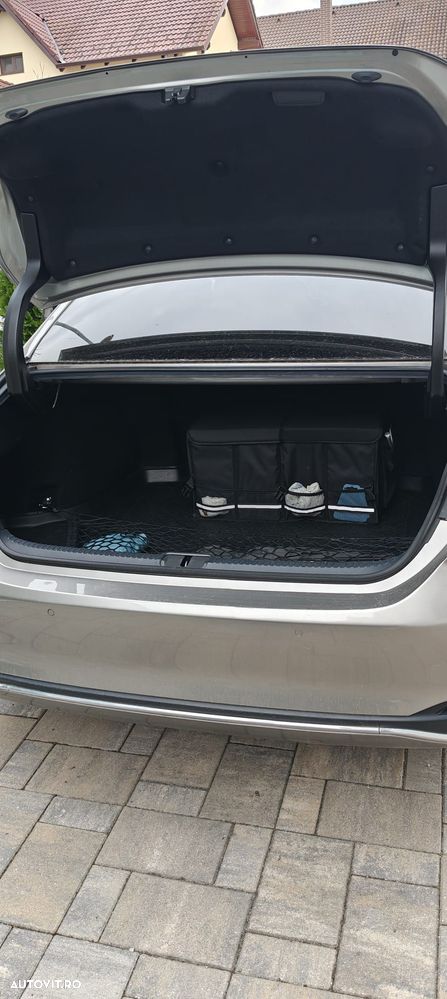 Lexus Seria ES 300h Executive - 3