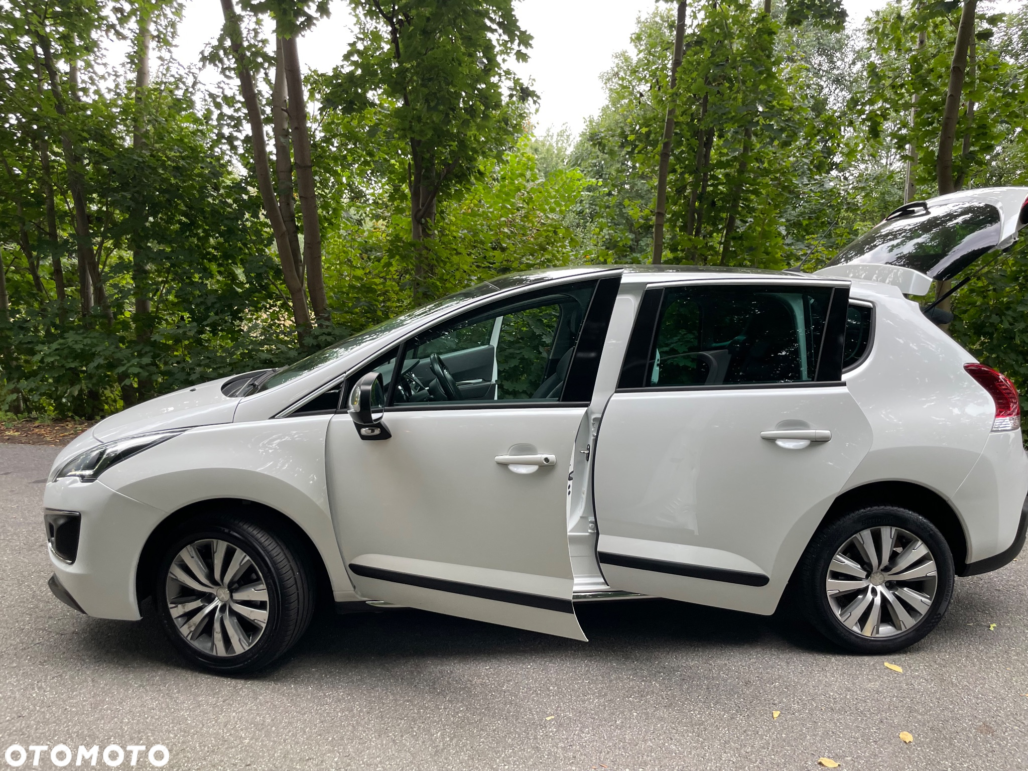Peugeot 3008 PureTech 130 Stop & Start GPF Allure - 17