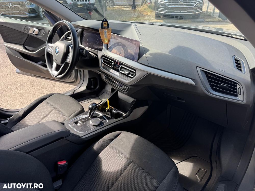 BMW Seria 2 218d AT - 5