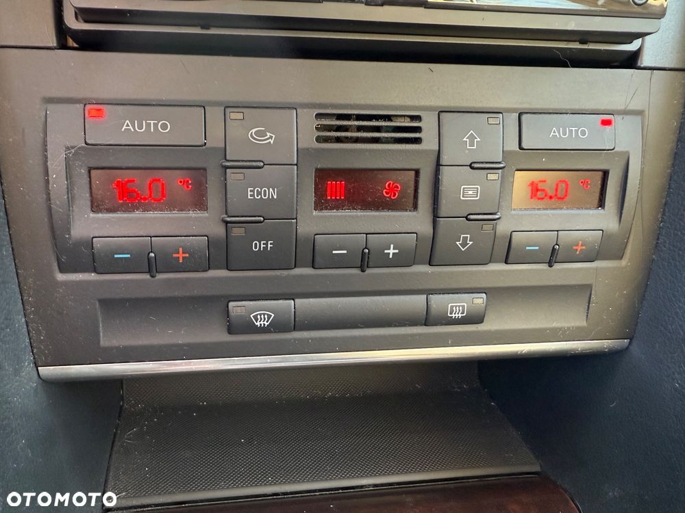 Audi A4 Avant 2.0T FSI - 13