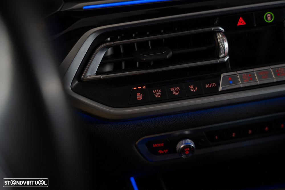 BMW X7 xDrive30d - 25