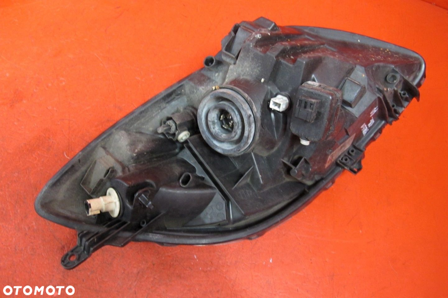 TOYOTA YARIS 2 II P9 05-09 LAMPA REFLEKTOR PRAWA PRZÓD PRZEDNIA 81110-0D120 - 9