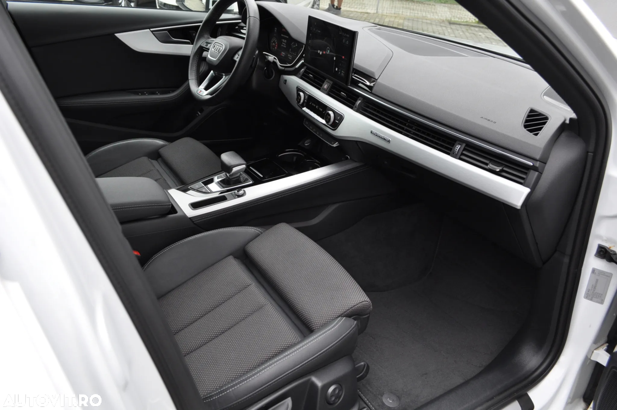 Audi A4 40 TFSI quattro S tronic MHEV S Line - 35