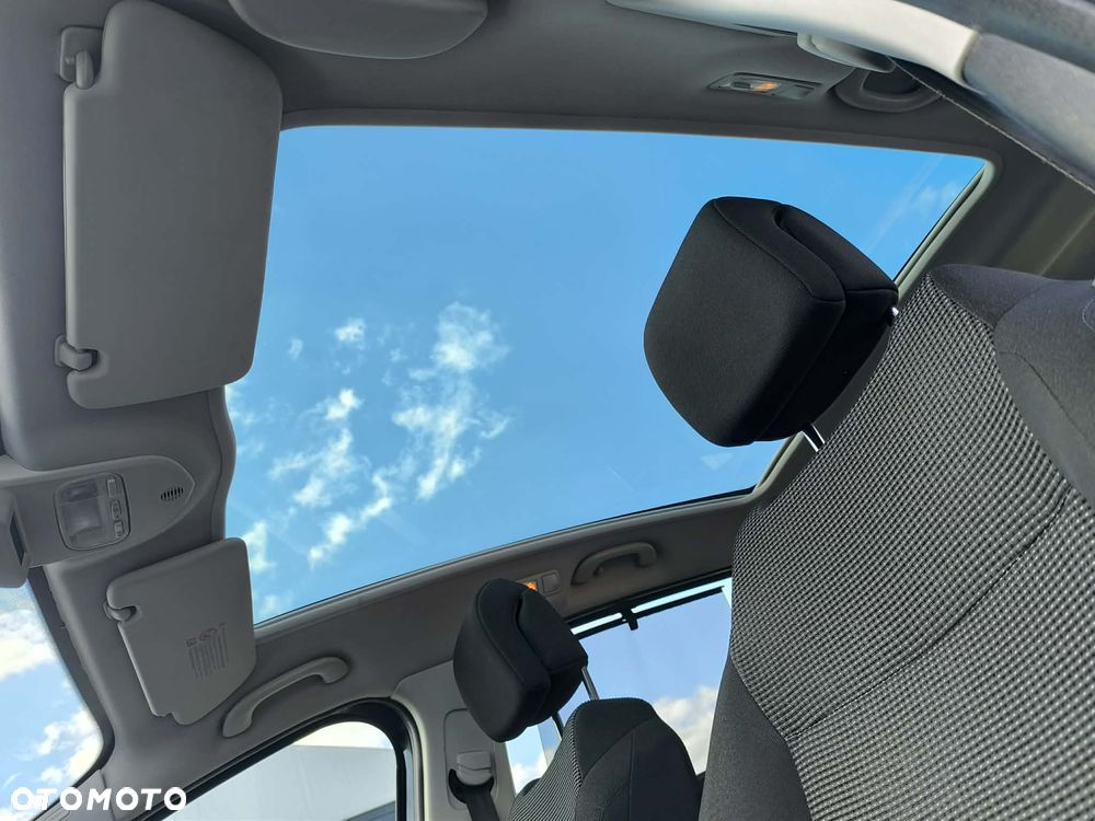 Peugeot 5008 1.6 Trendy - 23