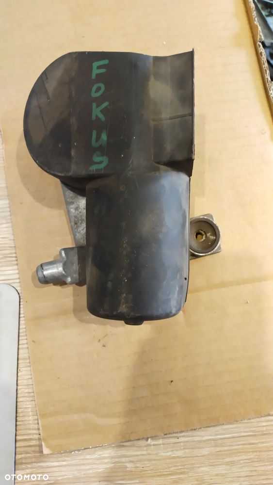 SILNICZEK WYCIERACZEK PRZÓD FOCUS MK1 XS4117508 (7139665209) - 1